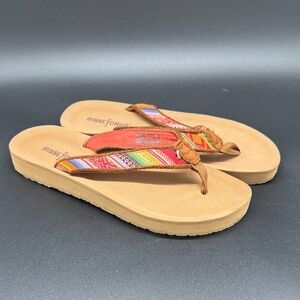 Minnetonka Women's Colorful Patterned Sandals Sz 6
